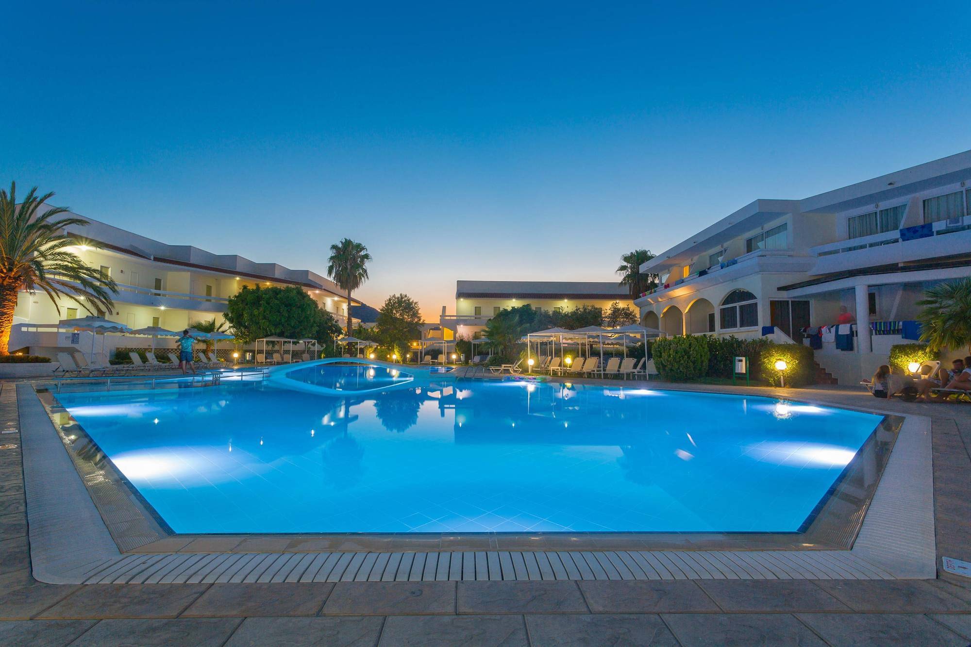 Hotel Niriides Beach Kolymbia Exterior photo